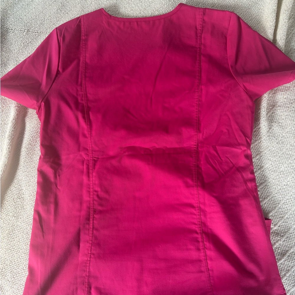 Cherokee Medium Scrub Top - Picture 2 of 2